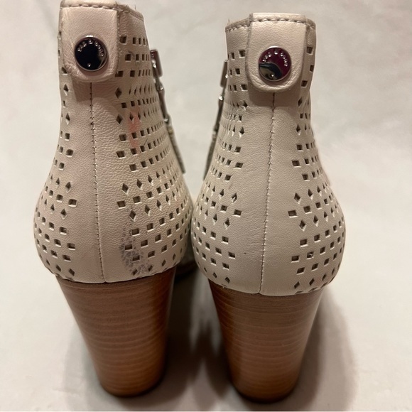 RAGE & BONE MARGOT Laser Cut Booties Ankle Boots 38.5 8.5 - Picture 9 of 16